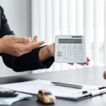 中古車販売店の営業教育｜属人化を排除して“誰でも売れる仕組み”をつくる方法